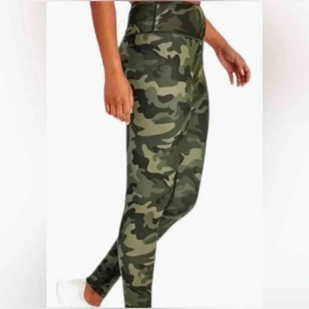 Balance Collection Green/Khaki Camo Legging Yoga Workout Pants Women's Large EUC